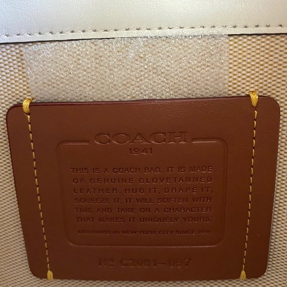 NEW Coach Riley Top Handle 22 with Floral Applique in Chalk/Brass - Picture 9 of 12